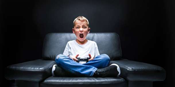 بازی های ویدئویی خشن موجب پرخاشگری کودکان می شود